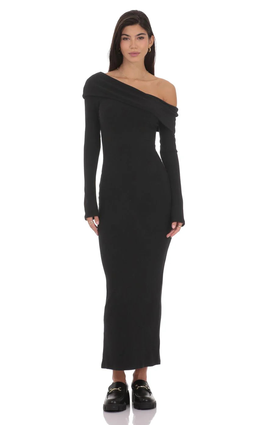 Ribbed Off Shoulder Maxi Dress in Black